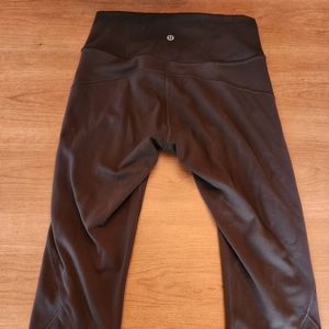 Lululemon crop leggings